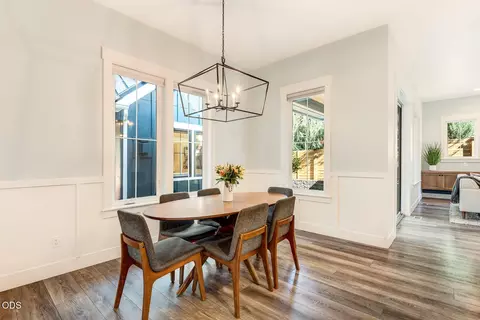 Dining - 1931 NW Fields St, Bend, OR 97703 photo 1 of 1