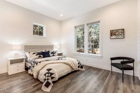 Bedroom - 1931 NW Fields St, Bend, OR 97703 photo 1 of 4