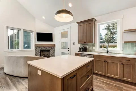 Kitchen - 1931 NW Fields St, Bend, OR 97703 photo 10 of 10