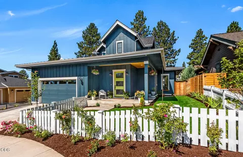 1931 NW Fields St, Bend, OR 97703