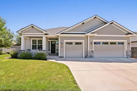 350 Kansas Dr, Medford, OR 97504