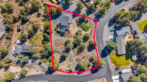 View/Area - 63928 Sunset Dr, Bend, OR 97703 photo 2 of 2