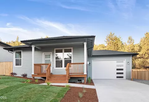 1178 W Ridge Dr #112, Klamath Falls, OR 97601