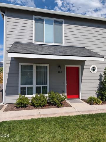 180 Northridge Ter, Medford, OR 97501