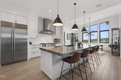 Kitchen - 61404 SW Skene Trl, Bend, OR 97702 photo 2 of 5