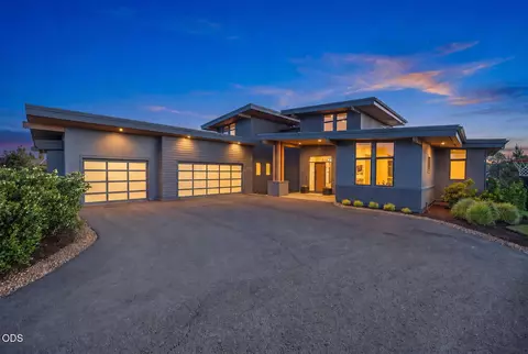 Exterior - 61404 SW Skene Trl, Bend, OR 97702 photo 1 of 9