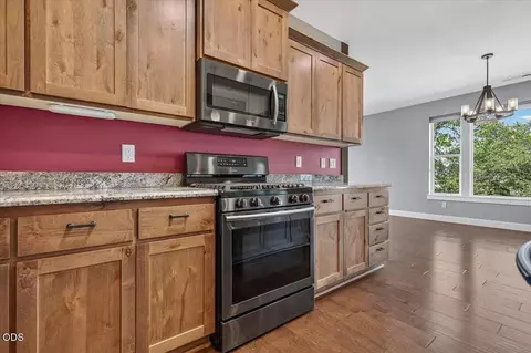 367 Avalon Ter, Eagle Point, OR 97524 photo 7