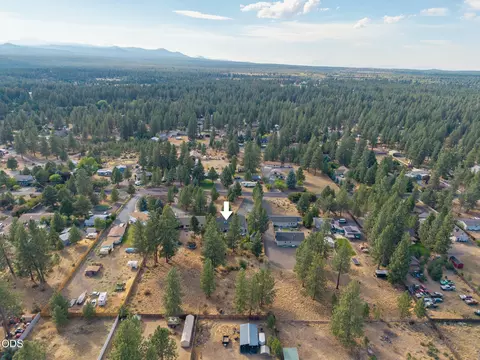 View/Area - 19563 Apache Rd, Bend, OR 97702 photo 2 of 3