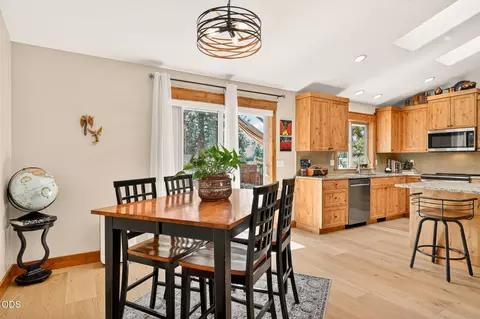 Dining - 19563 Apache Rd, Bend, OR 97702 photo 1 of 2