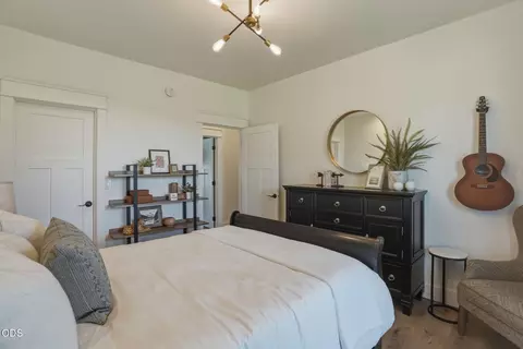 Bedroom - 21493 Bradetich Loop, Bend, OR 97701 photo 5 of 5
