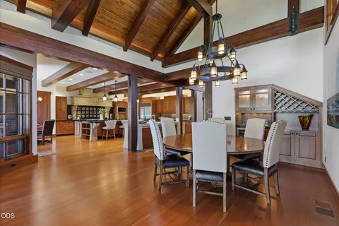 Dining - 65862 Bearing Dr, Bend, OR 97701 photo 1 of 2