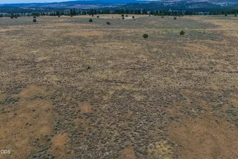0 Tableland Rd, Chiloquin, OR 97624 photo 2