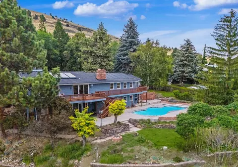 6727 Kimberly Ct, Klamath Falls, OR 97603