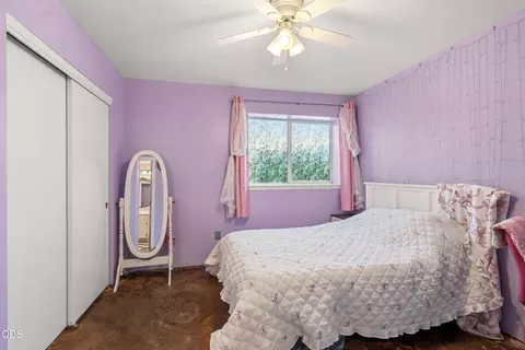 Bedroom - 472 Phyllis Dr, Eagle Point, OR 97524 photo 3 of 5