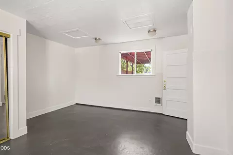 Bedroom - 105 Maple St, Phoenix, OR 97535 photo 5 of 5