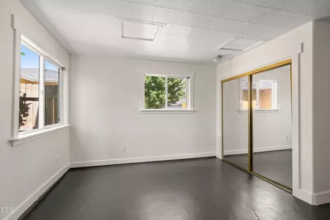 Bedroom - 105 Maple St, Phoenix, OR 97535 photo 3 of 5