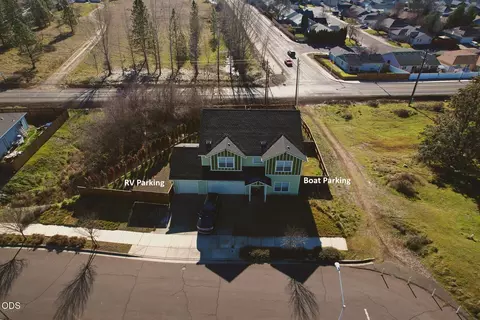 1004 Ruby Mdws, Eagle Point, OR 97524 photo 23