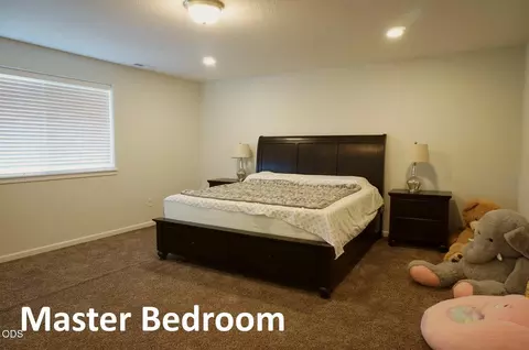 1004 Ruby Mdws, Eagle Point, OR 97524 photo 12