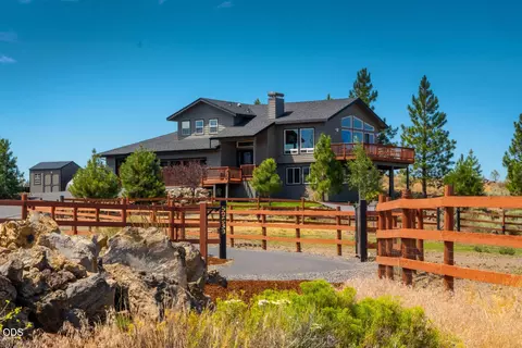 Exterior - 59639 Saskatoon Ln, Bend, OR 97702 photo 11 of 11
