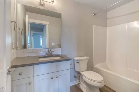 Bath - 61618 SE Depot Loop, Bend, OR 97702 photo 2 of 3