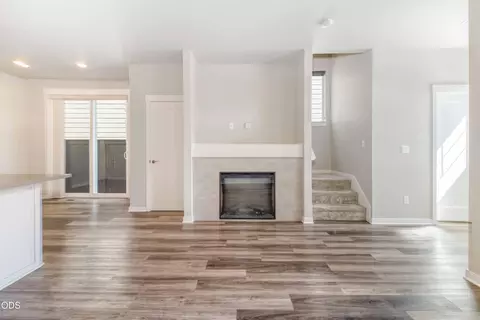 Living - 61618 SE Depot Loop, Bend, OR 97702 photo 3 of 5