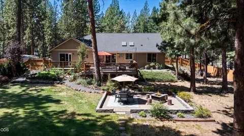 Exterior - 60134 Turquoise Rd, Bend, OR 97702 photo 20 of 22