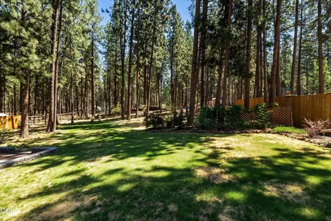 Exterior - 60134 Turquoise Rd, Bend, OR 97702 photo 19 of 22