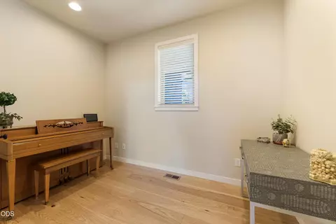Other - 63137 Iner Loop, Bend, OR 97701 photo 8 of 11