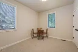 63137 Iner Loop, Bend, OR 97701 photo 28