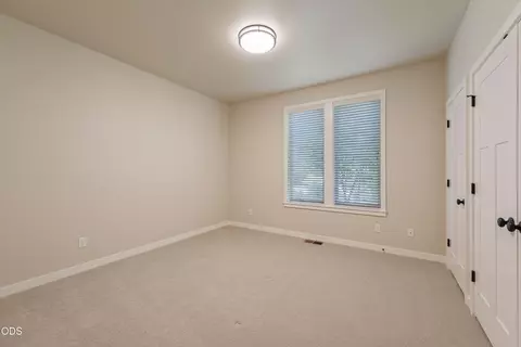 Bedroom - 63137 Iner Loop, Bend, OR 97701 photo 3 of 3