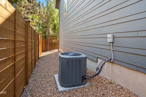 Exterior - 63137 Iner Loop, Bend, OR 97701 photo 2 of 5