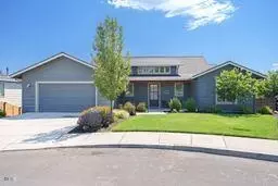 63137 Iner Loop, Bend, OR 97701 photo 1