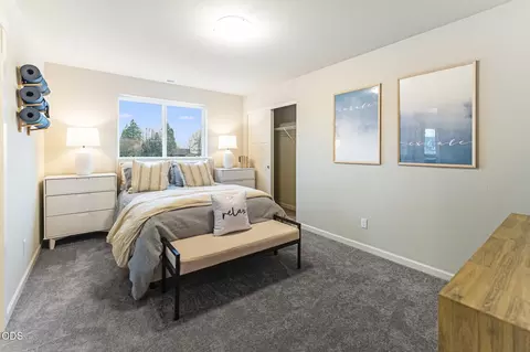 Bedroom - 63102 NE Henningsen Pl, Bend, OR 97701 photo 4 of 9