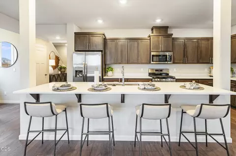 Kitchen - 63102 NE Henningsen Pl, Bend, OR 97701 photo 2 of 2