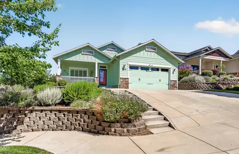 4303 Vineyard Ter, Medford, OR 97504