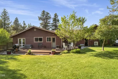 Exterior - 16191 Twin Dr, La Pine, OR 97739 photo 10 of 11