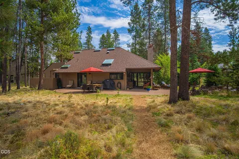 Exterior - 57785 Ribes Ln #4, Sunriver, OR 97707 photo 15 of 20