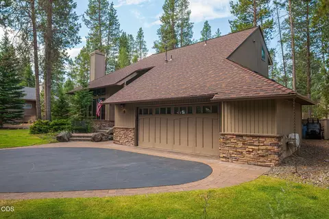 Exterior - 57785 Ribes Ln #4, Sunriver, OR 97707 photo 19 of 20