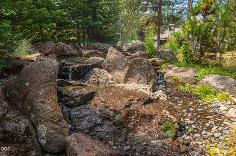 Exterior - 57785 Ribes Ln #4, Sunriver, OR 97707 photo 14 of 20