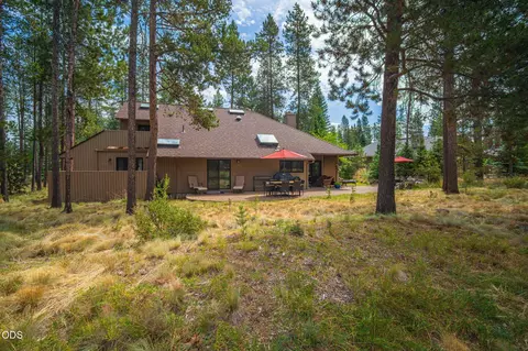 Exterior - 57785 Ribes Ln #4, Sunriver, OR 97707 photo 16 of 20
