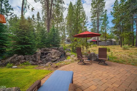 Exterior - 57785 Ribes Ln #4, Sunriver, OR 97707 photo 11 of 20