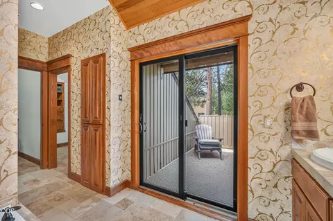 Other - 57785 Ribes Ln #4, Sunriver, OR 97707 photo 4 of 13