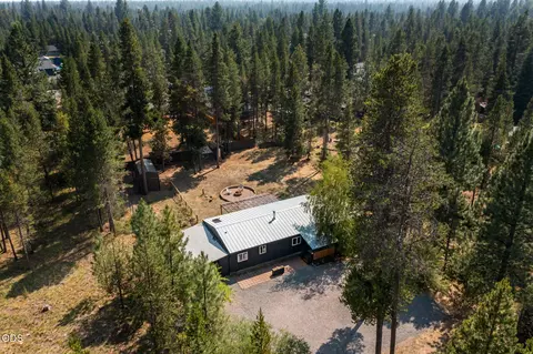 View/Area - 17265 Canvasback Dr, Bend, OR 97707 photo 4 of 4