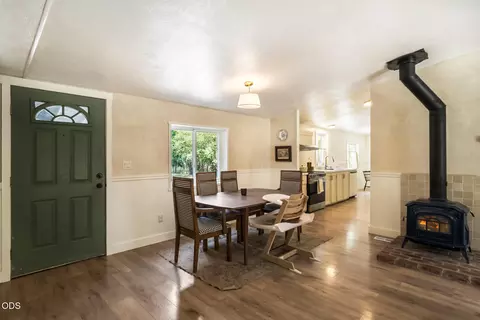 Dining - 17265 Canvasback Dr, Bend, OR 97707 photo 1 of 2
