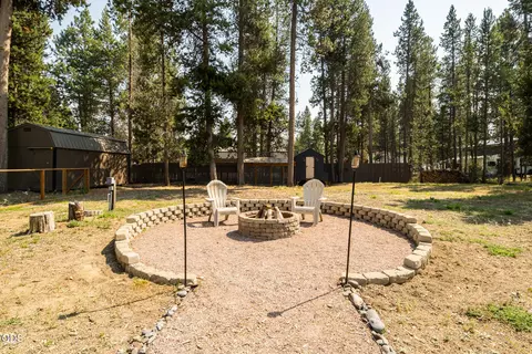 Exterior - 17265 Canvasback Dr, Bend, OR 97707 photo 3 of 16