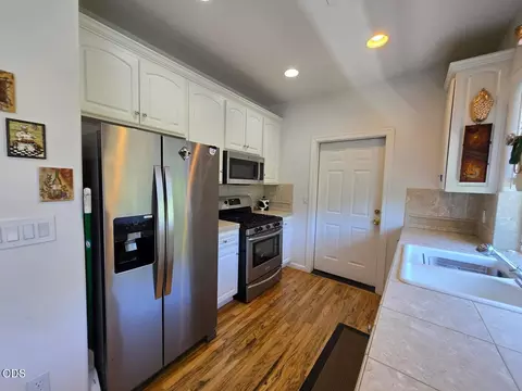 Kitchen - 1550 Panoramic Loop, Grants Pass, OR 97527 photo 1 of 8