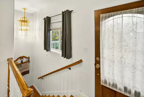 Entry Way - 1550 Panoramic Loop, Grants Pass, OR 97527 photo 1 of 1