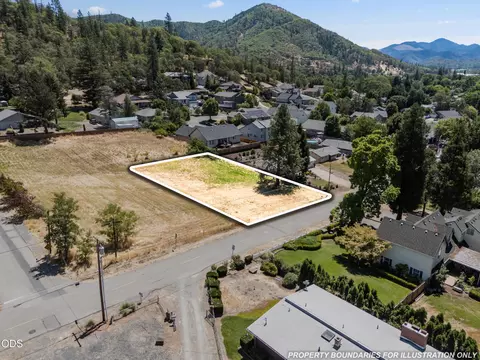 0 Broadway St, Rogue River, OR 97537