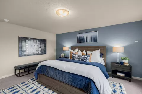 Bedroom - 20675 NE Town Dr, Bend, OR 97701 photo 6 of 6