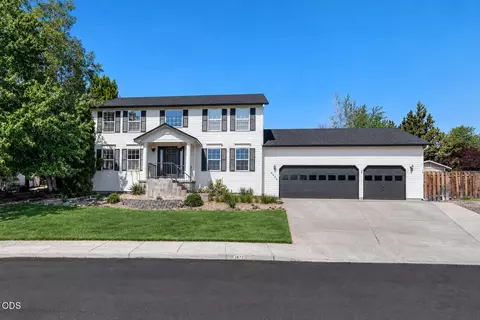 3672 SW Volcano Ave, Redmond, OR 97756